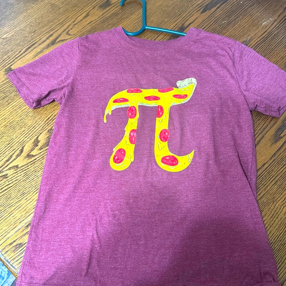Cat &Jack Screen printed Tee Boys Large 12/14 short sleeves.